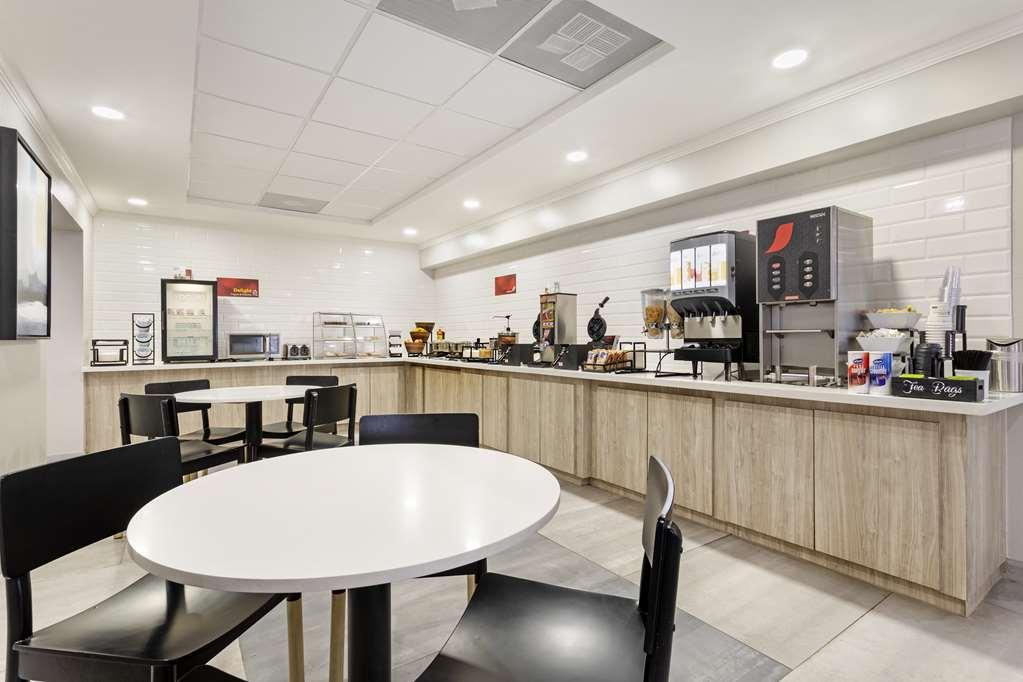 Best Western Plus Sugar Land/Stafford Restaurant photo